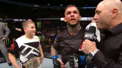 UFC 가브란트, 백혈병 소년에게 벨트…"내 인생 바꿔놓았다"