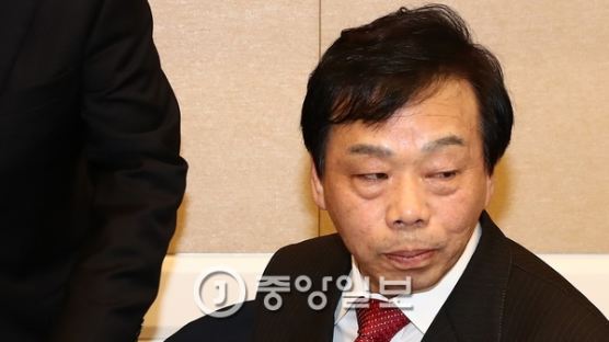 이완영, 덴마크 출장 포기…'정유라 접선?' 여론 부담된 듯