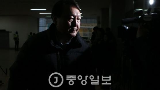특검팀, 정치 중립성 시비에 불쾌감 "국민이 판단하는 것"