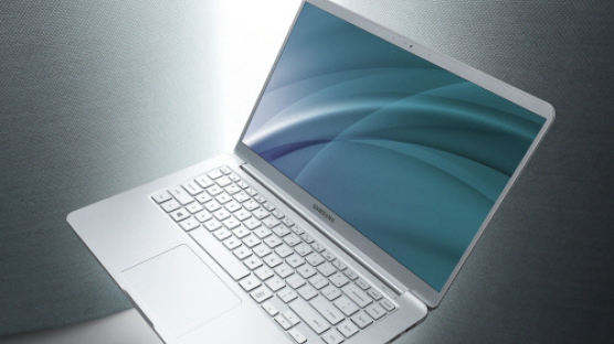삼성전자, 대용량 배터리 노트북 출시…"23시간 사용 가능"