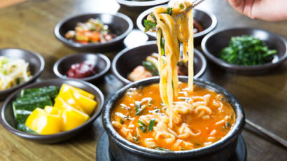 [땅이야기 맛이야기] 경북(2) 민물고기 보양식 진짜 '어탕'을 맛보다, 석이네어탕