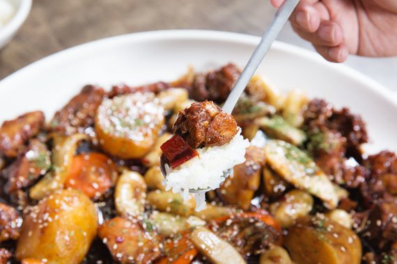 땅이야기 맛이야기] 경북(12) 흑마늘과 찜닭의 맛있는 만남, 명가찜닭 | 중앙일보