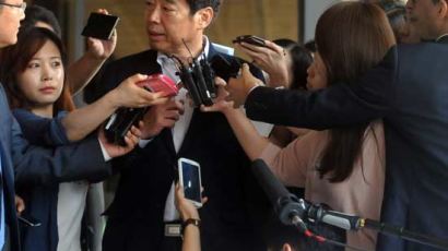 '입법 비리' 신계륜 전 의원, 항소심서 징역 7년 구형 