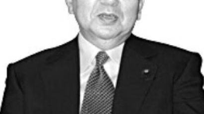 고노, 日 대사 초치 비판 "문제 키우는건 일본"