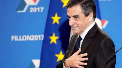 프랑스 유력대선후보 피용, 부인 이어 자녀 부당채용 의혹…EU향배 가를 선거구도 요동