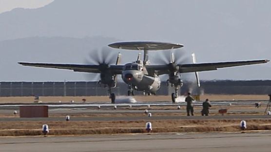 [포토사오정] 한국엔 E-4B 뜬 날, 일본엔 E-2D 떴다