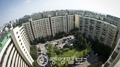 서울 아파트 값 1년만에 하락…서울이 낙폭 가장 커 