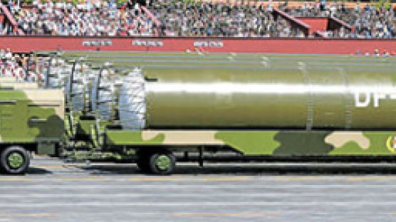 중국, 핵탄두 10발 싣는 ICBM 시험 발사 … 트럼프에 경고장