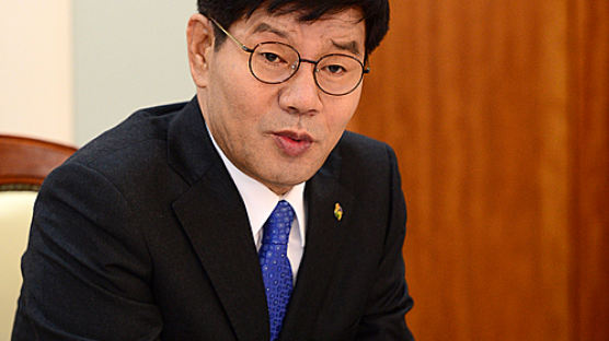 '3억 뇌물수수' 이청연 인천시교육감 법정구속…징역 8년