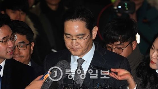 삼성, 이재용 구속에 "재판서 진실 밝혀지도록 최선 다할 것"
