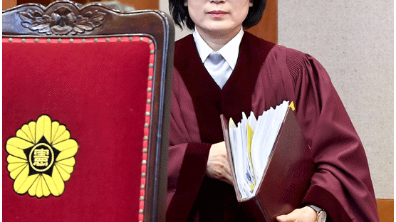  박 대통령 측 “탄핵심판 최종변론 이달 24일에서 3월 2∼3일로 미뤄달라”