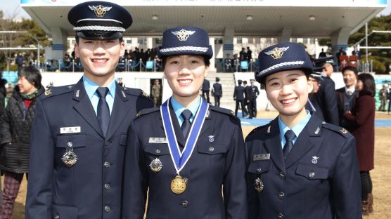[사진] 진주 항공과학고 졸업한‘보라매 3남매’