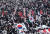 보수진영에서는 박근혜 대통령의 탄핵을 반대하는 목소리가 높아진다.