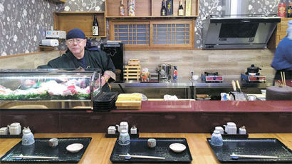 [사진] ‘김정일 요리사’ 의 평양 초밥집