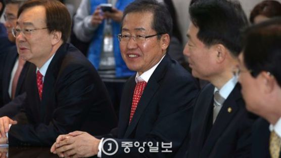 홍준표, 자유한국당 당원권 회복…대선출마 본격 나서나