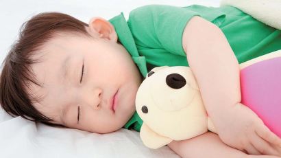 [건강한 가족] 영유아 때 올바른 수면습관 두뇌 발달시켜 성장 돕는다 
