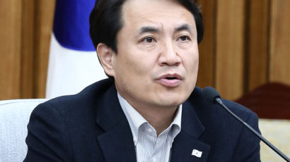 김진태 "헌재 결정은 법리 무시한 정치 판결"