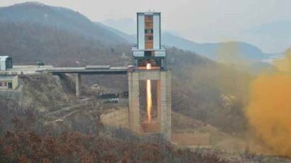 국방부, "북한 로켓엔진 시험발사, 의미 있는 진전"
