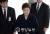 박근혜 전 대통령이 21일 서울중앙지검에 출두하는 모습 [중앙포토]