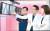 민트병원 자궁근종통합센터 김건우·김재욱·김하정 원장(왼쪽부터)이 자궁근종 환자의 MRI 영상을 보고 치료법과 치료 계획에 대해 논의하고 있다. 김정한 기자