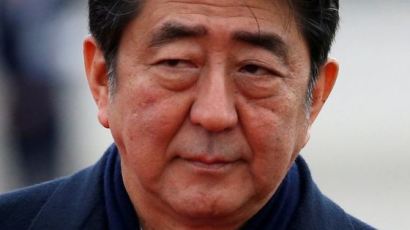 아베, “한국, 일본 주장 이해하지 못하는 면 있어” 이례적 언급