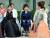 박근혜 전 대통령이 2015년 10월 21일 오후 청와대 사랑채에서 열린 한복 특별전에 한복 패션쇼를 관람 하고 있다. [청와대사진기자단]