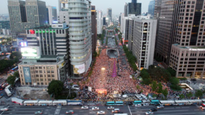 경찰, 광우병 촛불집회 '마지막 수배자'에 구속영장 신청