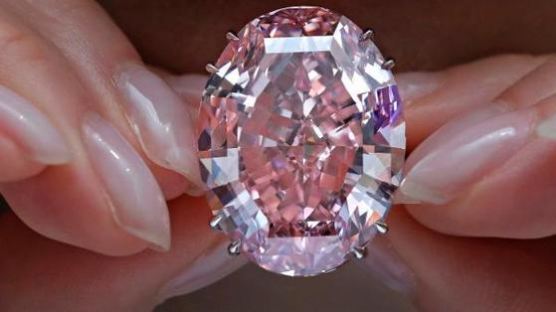 60캐럿 다이아몬드 핑크 스타…800억원 역대 최고가 