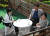 [2012-04-29] 통합진보당 워크숍. 필동 카페. 2012.4.29 서울 필동 한 카페에서 통합진보당 워크숍이 열렸다. 카페옥상에서 워크숍이 열리기전 이정희,유시민,심상정 공동대표가 이야기를 나누고 있다. 출처 중앙포토