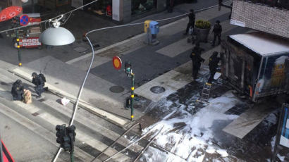 스웨덴 스톡홀름서 트럭 돌진…최소 3명 사망ㆍ10여명 부상