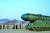 지난 2월 북한 김정은 노동당 위원장이 북극성 2형 미사일 시험발사 현장을 참관했다. 북한은 신형 무기 개발을 이어가고 있다. [사진 중앙포토]