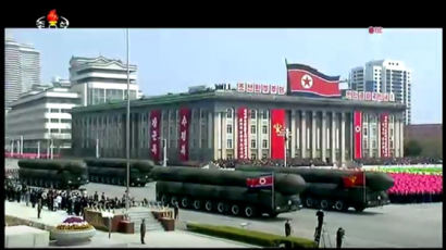 북한, 미사일 발사로 미 부통령 '환영인사'…그러나 발사 직후 폭발