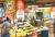 서울 등촌동 홈플러스 강서점에서 고객들이 신선식품을 살펴보고 있다. 홈플러스는 신선식품의 기본을 지켜 고객에게 최고의 밥상을 선사한다는 목표로 ‘신선의 정석’ 캠페인을 연중 전개한다. [사진 홈플러스]