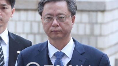 민주당, 우병우 前 수석 특검법 발의 "검찰 봐주기 수사 그만해야"