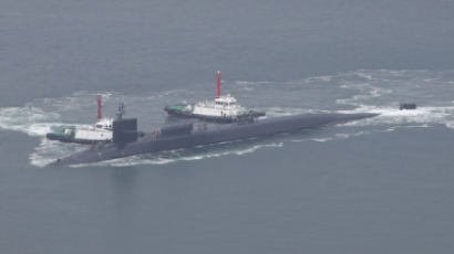 [사진] 토마호크 154발 탑재, 세계 최대 핵잠수함 부산 도착