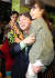 국민의당 안철수 후보가 19대 대통령 출마선언을 한 후 어린이들과 포옹하고 있다. [중앙포토]