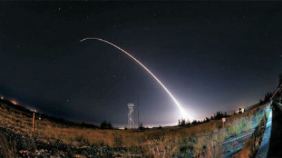 [사진] 미, 평양 타격 가능한 ICBM 발사시험