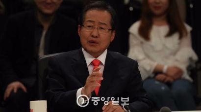 자유한국당 "광화문 촛불집회 못하게 해달라" 가처분 신청…법원 '기각''