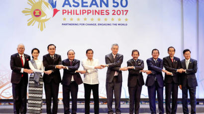 아세안(ASEAN), 정상회의 폐막 하루 뒤 ‘지각’ 의장성명 왜?