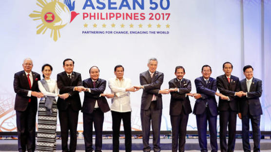 아세안(ASEAN), 정상회의 폐막 하루 뒤 ‘지각’ 의장성명 왜?