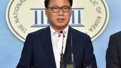 文측 "김관진 안보실장, 사드 배치 과정 진실 밝혀야"