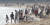 지난달 30일 낮 최고 기온이 23도까지 오른 부산 해운대 해수욕장에서 황금연휴를 즐기는 관광객들. 송봉근 기자