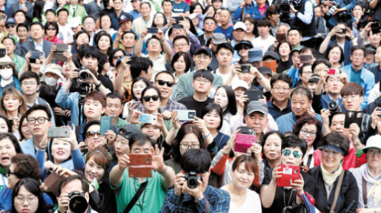 대선 후보 5인 모두 기초연금 확대 공약…누구에게? 얼마나?