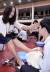 학부모 초청 '효사랑 세족식'이 열린 8일 오후 대전동산고에서 어머니가 발을 닦아주는 아들의 머리를 쓰다듬고 있다.프리랜서 김성태 