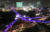 서울시는 오는 20일 정식 개장을 앞둔 '서울로 7017'의 야경을 11일 사전공개했다. 김경록 기자