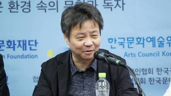 '허삼관매혈기' 작가 위화, "북한 위협? 베이징보다 서울이 더 안전" 