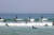 양양 죽도해변에서 서퍼들이 서핑을 즐기고 있는 모습. [사진 양양군]