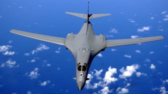 北 "美 B-1B 폭격기, 군사분계선까지 접근…위험천만한 망동" 