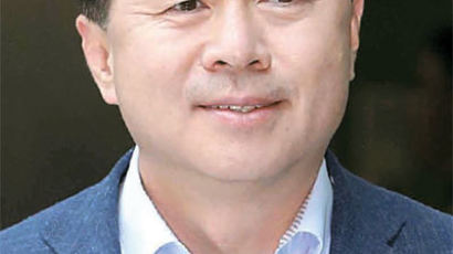 YS 총재 비서로 정계 입문 “해운·조선 위기 해결 시급”