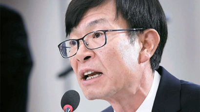 다운계약서·논문표절 사과한 김상조 … 여당 “이렇게 깨끗하고 도덕성 갖춰”